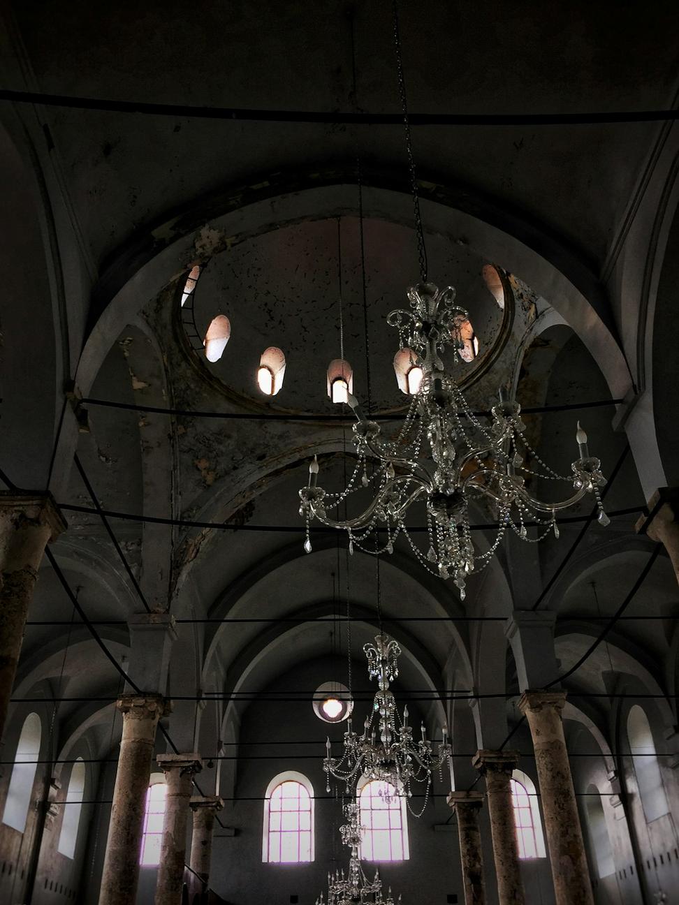 Grand chandelier