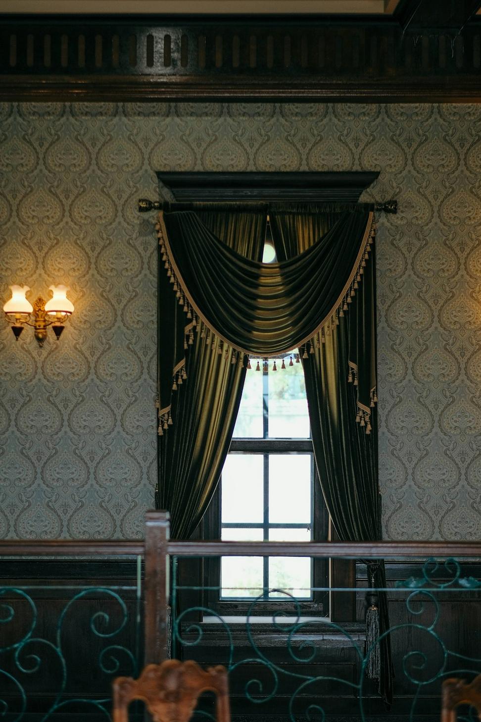 Gothic Dining Experience